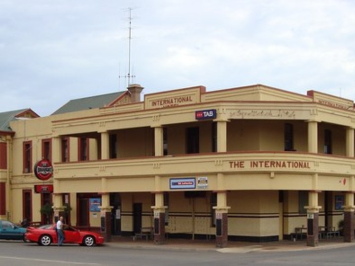 International Hotel Motel